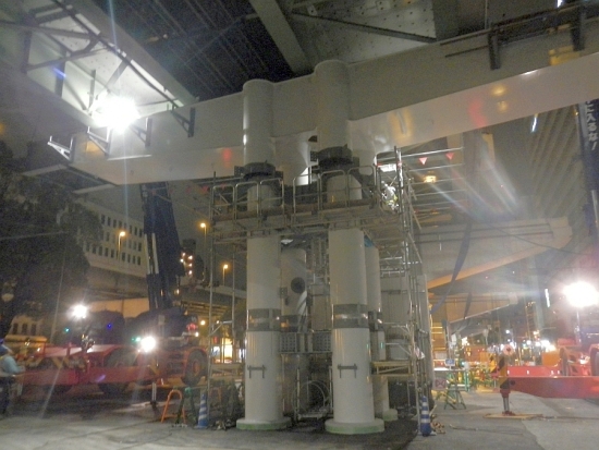 2ブロック鋼製梁 架設