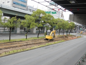 1・2ブロック中央分離帯樹木撤去