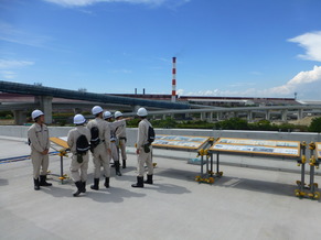 写真：大和川線現場（三宝ジャンクション（仮称））見学の様子