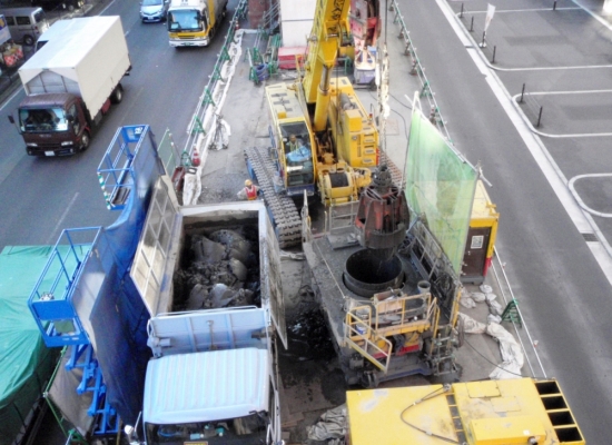 4ブロック鋼製3橋脚 場所打ち杭工