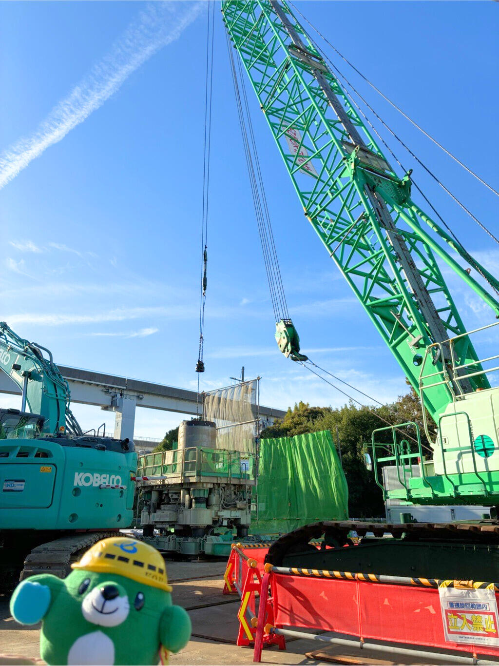 地面をほりほり