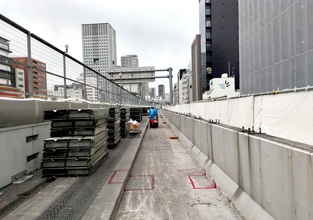 2023年3月 東上P50付近　高速道路上