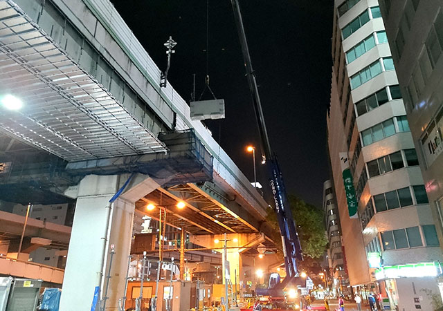 2023年3月 高速道路上　固定規制先端