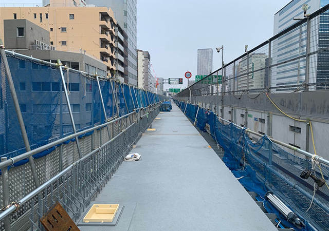 2023年6月 東上P49付近　高速道路上