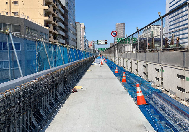 2023年7月 東上P49付近　高速道路上
